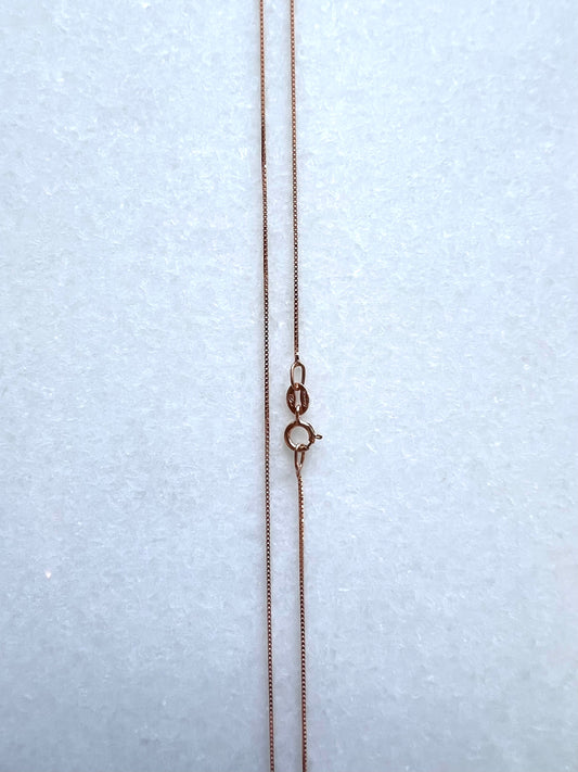 Theia’s signature 18K ROSE gold dainty box chain