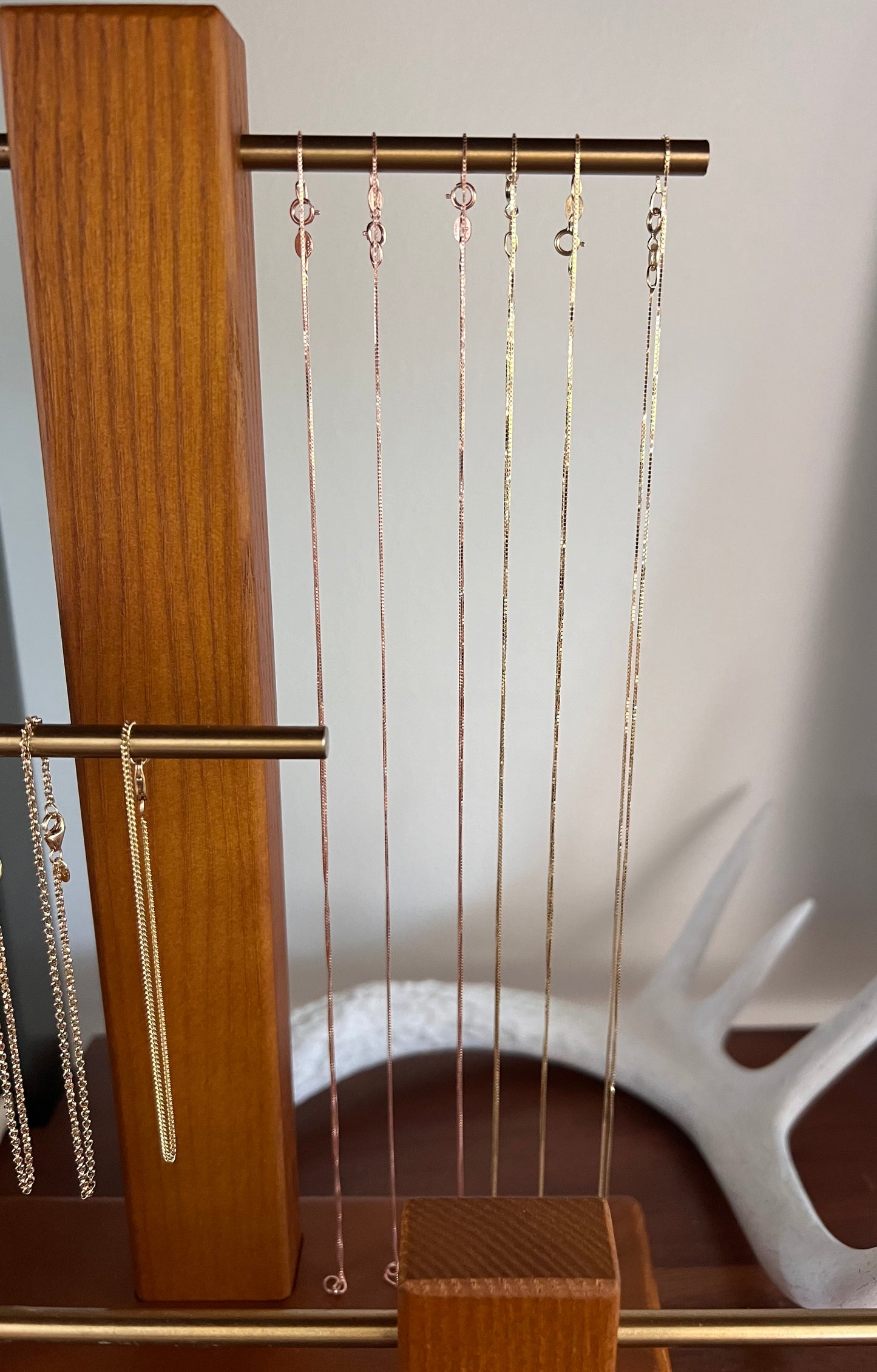 Theia’s signature 18K ROSE gold dainty box chain
